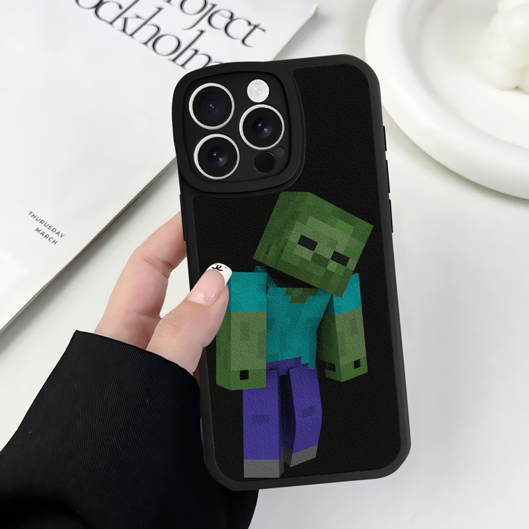 （画像用） マインクラフト ブロックの世界 Minecraft MC Block world 【iPhone 16シリーズ対応】シリコンスマホケース（レザー調） 材質：シリコン